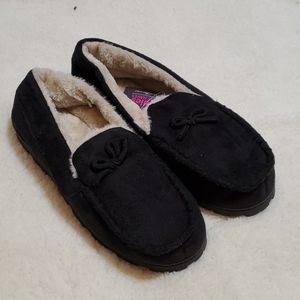 bobbie brooks slippers